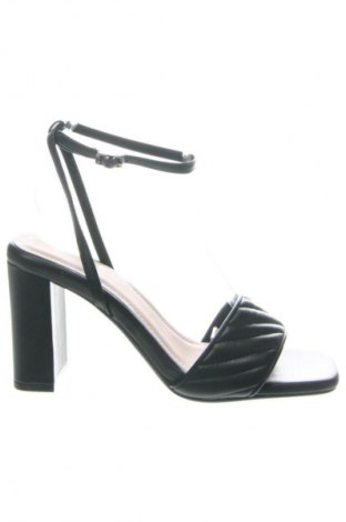 Sandale S.Oliver, Mărime 39, Culoare Negru, Preț 258,99 Lei