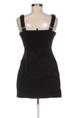 Dámské šaty s tráky H&M Divided, Velikost M, Barva Černá, Cena  469,00 Kč