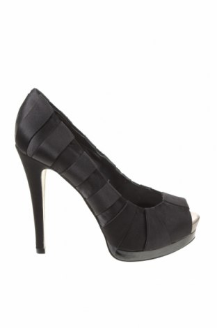 Дамски обувки BCBG Max Azria, Размер 38, Цвят Черен, Текстил, Цена 61,95 лв.