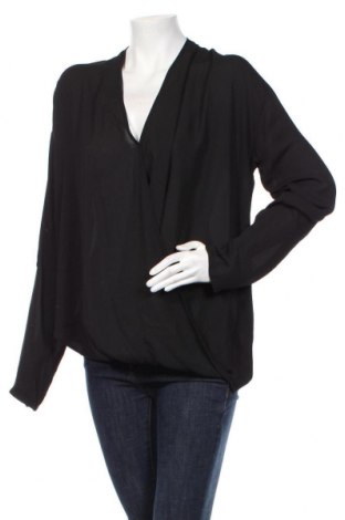 Γυναικεία μπλούζα Just Female, Μέγεθος M, Χρώμα Μαύρο, Πολυεστέρας, Τιμή 22,08 €