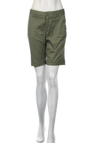 Дамски къс панталон H&M L.O.G.G., Размер M, Цвят Зелен, 98% памук, 2% еластан, Цена 29,00 лв.