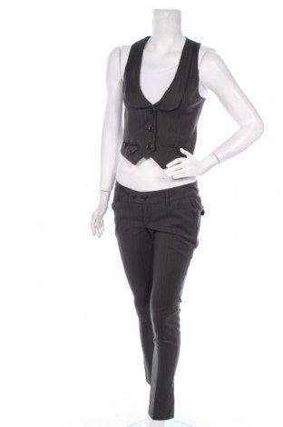 Γυναικείο κοστούμι Silvian Heach, Μέγεθος M, Χρώμα Γκρί, 76% πολυεστέρας, 21% βισκόζη, 3% ελαστάνη, Τιμή 40,55 €
