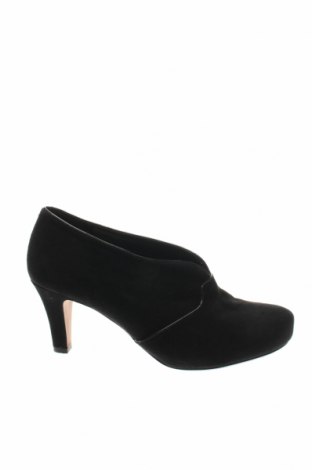 Дамски обувки Clarks, Размер 39, Цвят Черен, Естествен велур, Цена 208,05 лв.