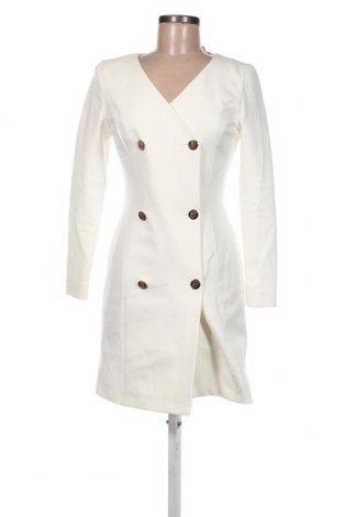 Дамско палто Liu Jo, Размер S, Цвят Бял, 70% вискоза, 26% полиамид, 4% еластан, Цена 293,40 лв.
