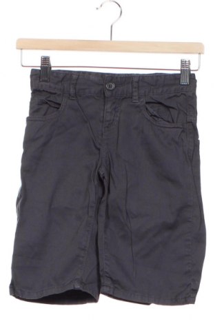 Детски къс панталон United Colors Of Benetton, Размер 7-8y/ 128-134 см, Цвят Сив, Памук, Цена 27,00 лв.