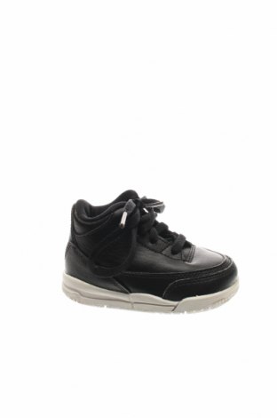 Детски обувки Air Jordan Nike, Размер 19, Цвят Черен, Естествена кожа, Цена 59,85 лв.