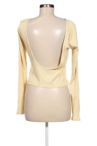 Дамска блуза NA-KD, Размер XL, Цвят Жълт, Цена 5,04 лв.