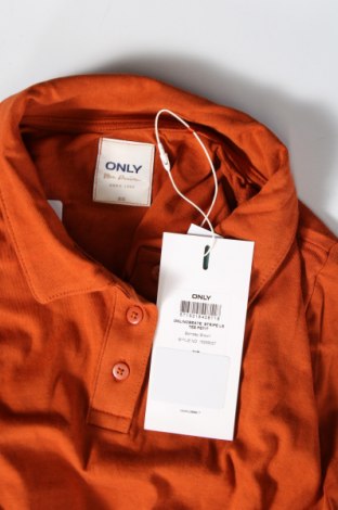 Дамска блуза ONLY, Размер XS, Цвят Кафяв, Цена 40,00 лв.