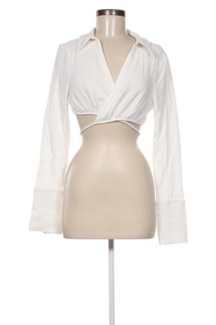 Дамска блуза Pretty Little Thing, Размер M, Цвят Бял, Цена 31,00 лв.
