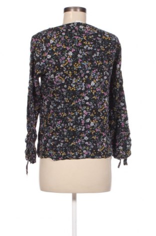 Дамска блуза VILA, Размер M, Цвят Многоцветен, Цена 15,00 лв.