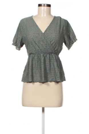 Дамска блуза Vero Moda, Размер S, Цвят Зелен, Цена 9,20 лв.