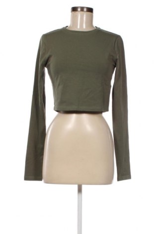 Дамска блуза Weekday, Размер L, Цвят Зелен, Цена 16,00 лв.