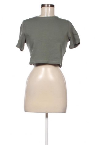 Γυναικεία μπλούζα Weekday, Μέγεθος L, Χρώμα Πράσινο, Τιμή 4,15 €