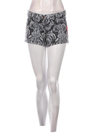 Γυναικείο κοντό παντελόνι H&M, Μέγεθος M, Χρώμα Πολύχρωμο, Τιμή 4,67 €
