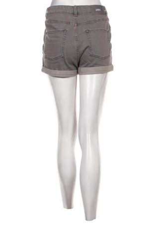 Pantaloni scurți de femei JJXX, Mărime S, Culoare Gri, Preț 21,32 Lei