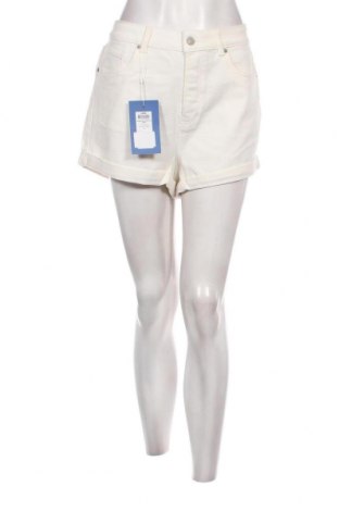 Γυναικείο κοντό παντελόνι JJXX, Μέγεθος L, Χρώμα Εκρού, Τιμή 4,45 €