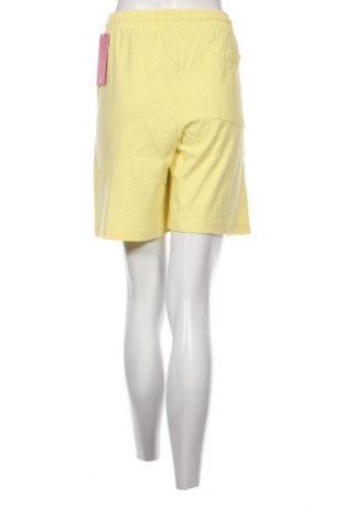 Дамски къс панталон JJXX, Размер L, Цвят Жълт, Цена 28,80 лв.