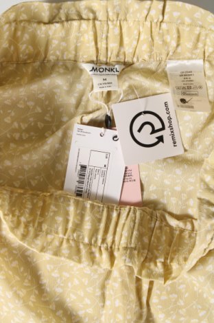 Γυναικείο κοντό παντελόνι Monki, Μέγεθος M, Χρώμα Πολύχρωμο, Τιμή 4,91 €