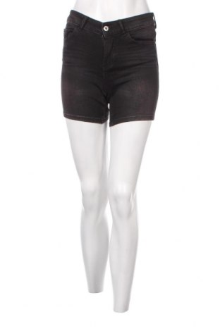 Дамски къс панталон ONLY, Размер XS, Цвят Черен, Цена 10,80 лв.