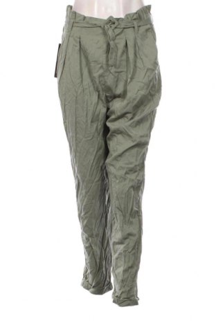 Дамски панталон Diverse, Размер M, Цвят Зелен, Цена 12,88 лв.