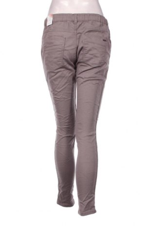 Дамски панталон Fresh Made, Размер M, Цвят Сив, Цена 87,00 лв.