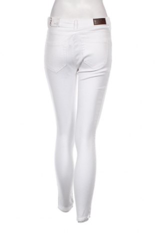 Γυναικείο παντελόνι ONLY, Μέγεθος M, Χρώμα Λευκό, Τιμή 6,96 €