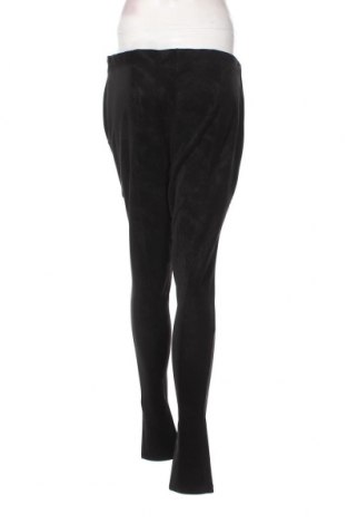 Дамски панталон Urban Classics, Размер XL, Цвят Черен, Цена 9,52 лв.