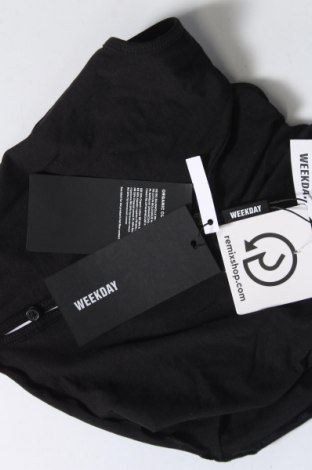 Γυναικείο αμάνικο μπλουζάκι Weekday, Μέγεθος S, Χρώμα Μαύρο, Τιμή 4,44 €