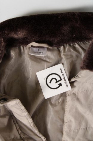 Γυναικείο μπουφάν Anne De Lancay, Μέγεθος S, Χρώμα Γκρί, Τιμή 4,16 €