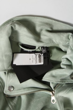 Γυναικείο μπουφάν Vero Moda, Μέγεθος XS, Χρώμα Πράσινο, Τιμή 42,27 €