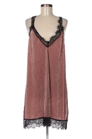 Φόρεμα SHEIN, Μέγεθος 3XL, Χρώμα Ρόζ , Τιμή 5,22 €