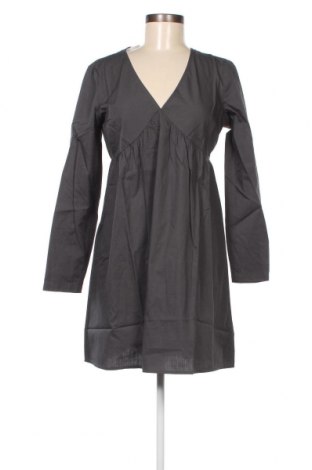 Kleid VILA, Größe M, Farbe Grau, Preis € 27,84