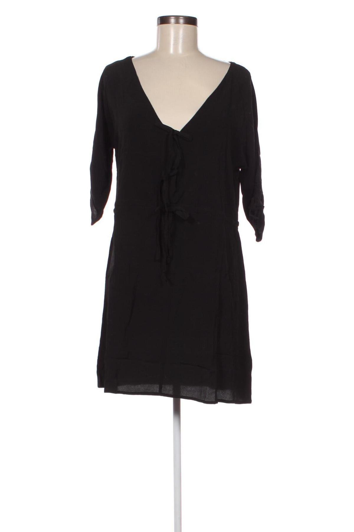 Φόρεμα Edited, Μέγεθος S, Χρώμα Μαύρο, Τιμή 52,58 €
