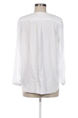 Damen Shirt Beloved, Größe L, Farbe Weiß, Preis € 6,66