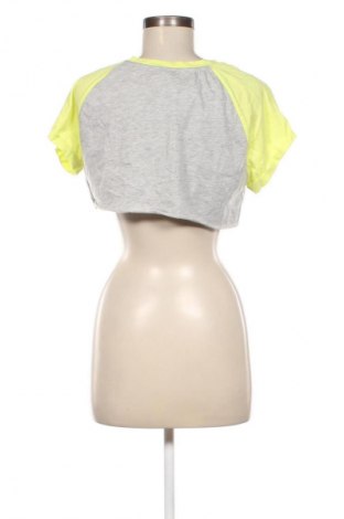 Damen Shirt Bershka, Größe M, Farbe Mehrfarbig, Preis 8,99 €