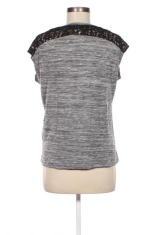 Damen Shirt ONLY, Größe S, Farbe Grau, Preis 9,99 €