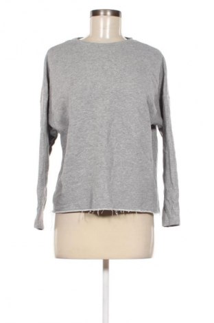 Damen Shirt Pull&Bear, Größe S, Farbe Grau, Preis € 3,99