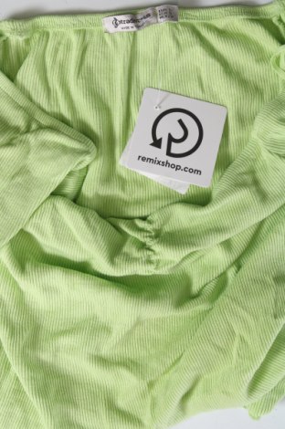 Damen Shirt Stradivarius, Größe S, Farbe Grün, Preis € 6,99