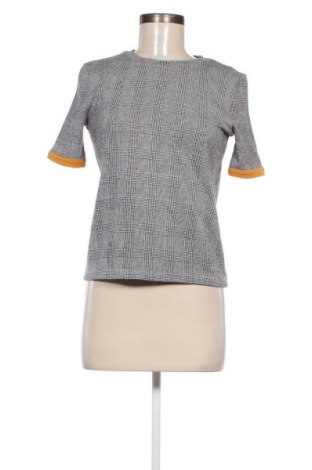 Damen Shirt Zara Trafaluc, Größe S, Farbe Grau, Preis € 6,99