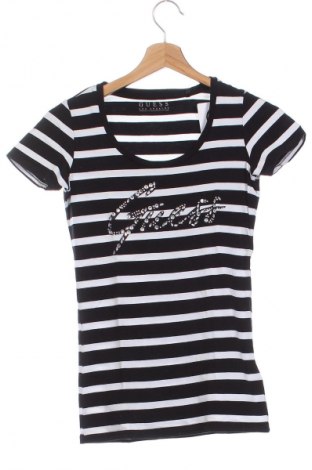 Γυναικείο t-shirt Guess, Μέγεθος XS, Χρώμα Πολύχρωμο, Τιμή 16,44 €