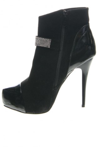 Botine de damă, Mărime 39, Culoare Negru, Preț 117,99 Lei