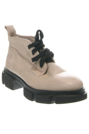 Botine de damă Copenhagen Shoes, Mărime 39, Culoare Ecru, Preț 288,32 Lei