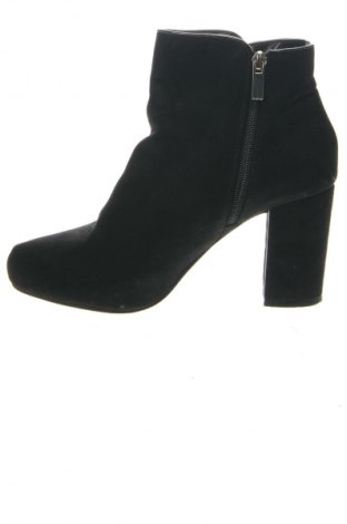 Botine de damă Dorothy Perkins, Mărime 39, Culoare Negru, Preț 62,47 Lei