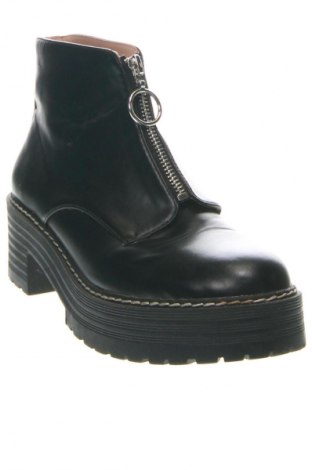 Botine de damă Pull&Bear, Mărime 39, Culoare Negru, Preț 79,99 Lei