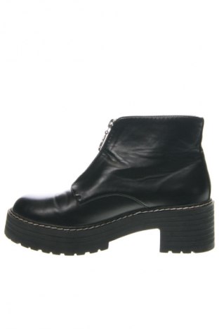 Damen Stiefeletten Pull&Bear, Größe 39, Farbe Schwarz, Preis 15,99 €