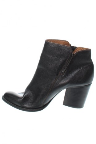 Botine de damă Sofft, Mărime 42, Culoare Negru, Preț 246,99 Lei