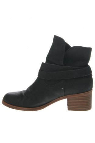 Dámské poltopánky UGG Australia, Veľkosť 40, Farba Čierna, Cena  89,55 €