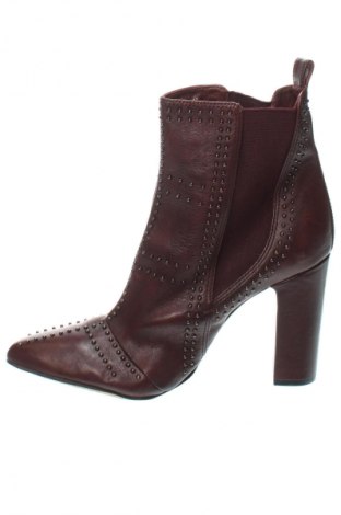 Botine de damă Vince Camuto, Mărime 40, Culoare Roșu, Preț 246,99 Lei