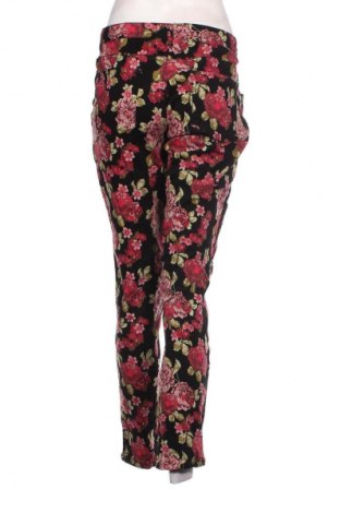 Blugi de femei, Mărime XL, Culoare Multicolor, Preț 95,99 Lei