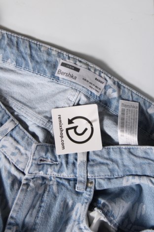 Damskie jeansy Bershka, Rozmiar M, Kolor Niebieski, Cena 40,99 zł